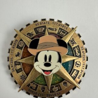 DL - Mickey Mouse - Jumbo Compass - Pin'Venture 2024 LE 500 Disney Pin E1