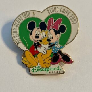 DLR Cast Member 2003 Blood Drive #2 Put Your Heart Into It Disney Pin (B6)