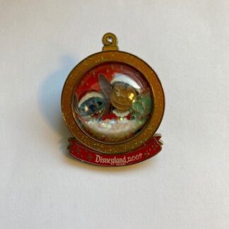 DLR Holiday Snowglobe Lilo and Stitch 2007 Red Disney Pin (B9)