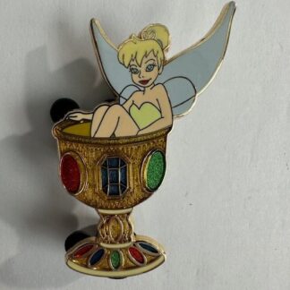 DS - Tinker Bell Sitting in a Chalice - Treasure Hunt Mystery 2007 Disney Pin E0