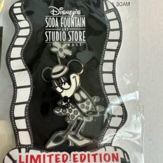 DSF Steamboat Willie Minnie Mouse LE 300 Disney Pin (B)