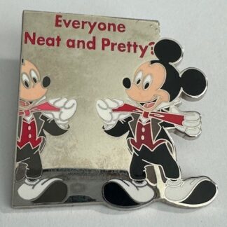 Disney - Everyone Neat and Pretty Mirror - Mickey Mouse - Cast 2005 Pin (E2)