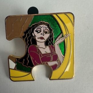 Disney Tangled Character Connection Mystery Puzzle MOTHER GOTHEL LE 900 Pin (B9)