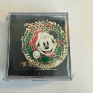 Disneyland Family Holiday Party 2001 Mickey Mouse Wreath Disney Pin (B)