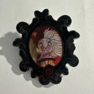 Loungefly Cruella Villains Lenticular Portrait 101 Dalmatians Disney Pin (B0)