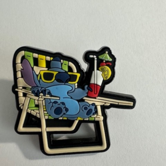 Loungefly - Stitch on Lawn Chair - Vacation - Free-D Disney Pin C0