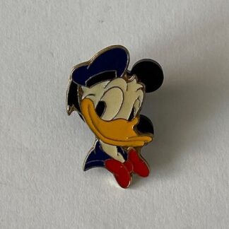 Smiling Donald Duck Face Red Bow Tie Disney Pin (B5)