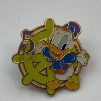 TDS Tokyo 5th Anniversary Game Prize Season 4 Donald Disney Pin (A4)