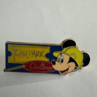 Team Park Challenge Mickey Mouse Disney Pin (C7)
