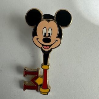 WDW - Mickey Mouse Key - The Museum of Pin-tiquities 2009 Disney Pin E0