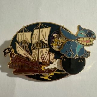 WDW Stitch's Magical Adventure Pirates of the Caribbean LE 2000 Pin 35917 (C5)