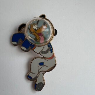 Astronaut Pluto With 3D Helmet LE Disney Pin LE 500 56215 E8