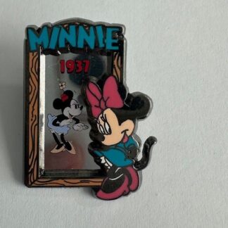 DISNEY WDW IN THE MIRROR SERIES 2001 MINNIE 1937 Looking In The Mirror PIN (E7)