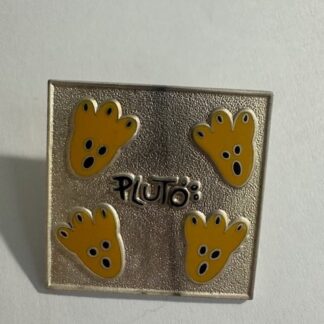 DL - Pluto - Handprint and Footprint in Cement Series 2000 Disney Pin E2