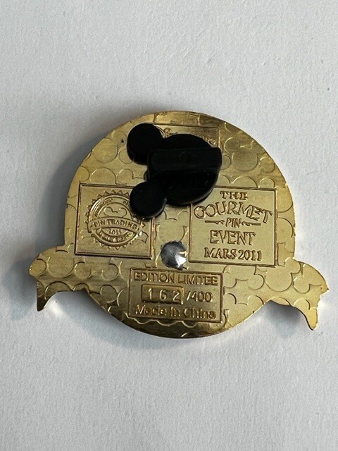 DLP Paris LE400 Gourmet Pin Trading Event Stitch Lilo & Stitch Disney Pin (A6) - Image 3