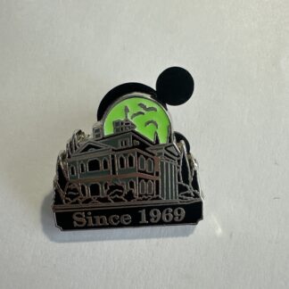 DLR - Haunted Mansion O'Pin House: Framed Pin Set - Framed Completer Pin A3