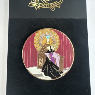 Disney Auctions Snow White Villain Evil Queen on Throne Gomes Jumbo LE 100 Pin