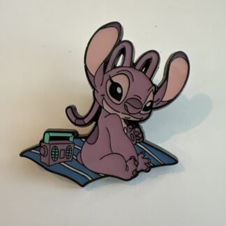 Disney - Loungefly - Angel with Radio - Stitch Beach Day - Mystery Pin F3
