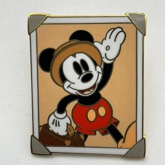 Disney Mickey Waving Disneyana Convention 2001 Survey Limited Release Pin H2