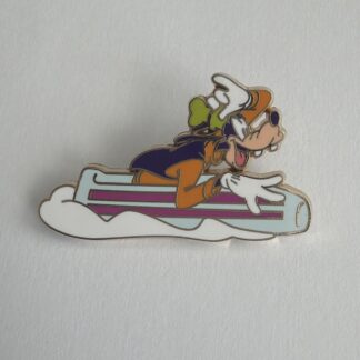 Goofy on Matterhorn Bob Sled Disney 2006 Disneyland Attraction Pin F0