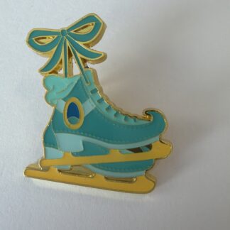 Loungefly Disney Princess Ice Skates Pin - Jasmine Aladdin E3