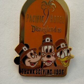 Pacific Hotel Disneyland Thanksgiving 1996 Goofy Donald Mickey Disney Pin (C5)