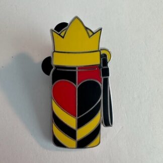 QUEEN OF HEARTS 2023 Disney Magical Mystery Series 23 Thermos Pin (D0)