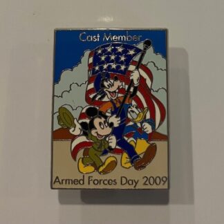 WDW Case Member Armed Forces Day 2009 Goofy Donald Mickey Disney Pin (B0)