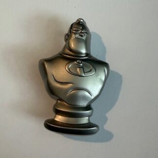 WDW Mr Incredible Hall of Sculpted Busts Heroes vs Villains 2002 Disney Pin E4