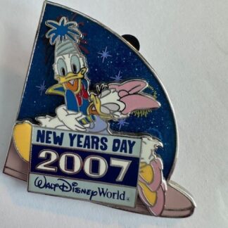 WDW New Years Day 2007 Daisy Donald Duck Disney Pin (A8)