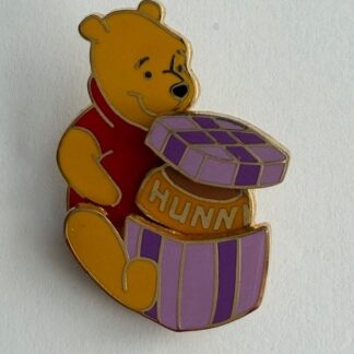WDW - Winnie the Pooh - Opening Wrapped Hunny Pot - Christmas 2002 Disney Pin F8