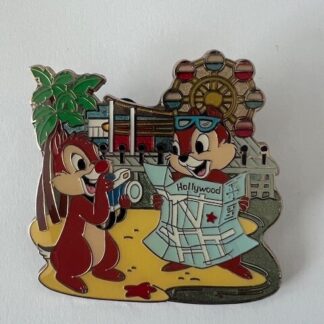 Chip and Dale Sightseeing At the Beach DSF DSSH Pin LE 300 (B9)