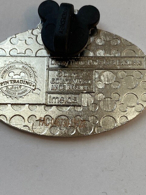 Coco Whats My Name Badge Mystery Imelda Rivera Disney Pin LE (B4) - Image 3