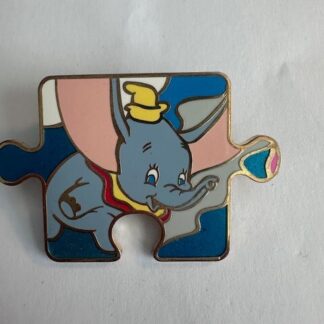 DISNEY CHARACTER CONNECTION MYSTERY PUZZLE DUMBO PIN LE 400 (D2)
