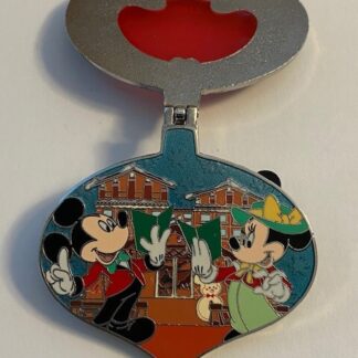 DLR Gingerbread House Collection 2017 Grand California Mickey Disney Pin (A3)