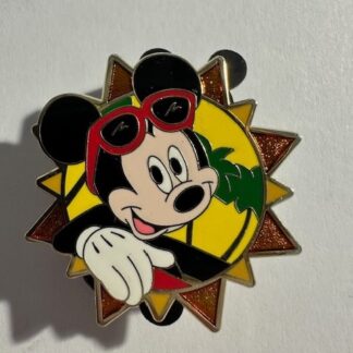 DSF DSSH Mickey - Fan Club Show - Fun in the California Sun 2011 Disney Pin F6