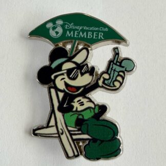 DVC - Mickey Mouse Sitting in Beach Chair - Member 2024Disney Pin E8