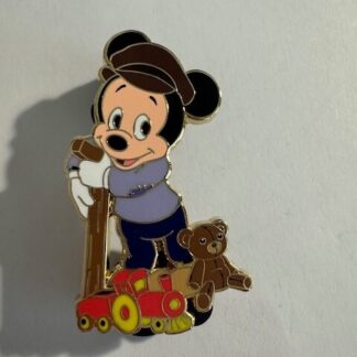 Disney Christmas Carol DSSH Toys For Tots Tiny Tim Pin LE 400 (E3)