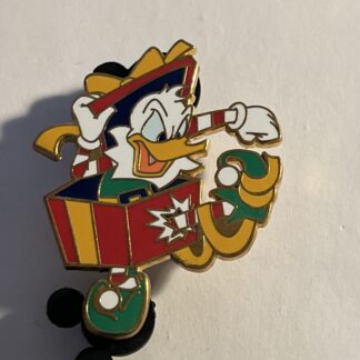 Disney Mickey Very Merry Christmas Party 2017 Elf Donald 2 Pin Set LE 5300 A9