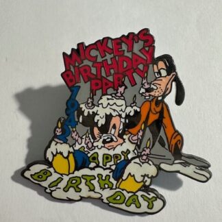 Disney Pin 7934 100 Years of Dreams Mickey's Birthday Party Goofy Cake Mouse (E3