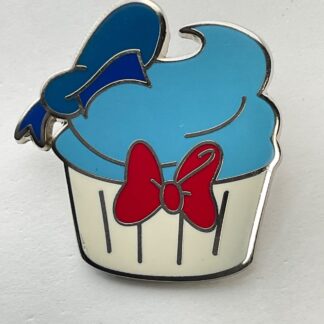 Donald Duck Character Cupcake Disney Pin G4