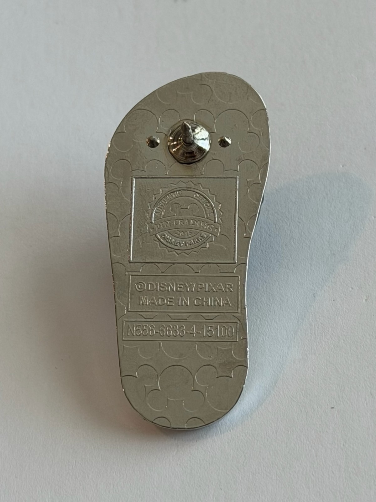Eve - Sandals - Flip Flop Slides From a Set Wall-E 2015 Disney Pin H5 - Image 2
