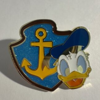 HKDL Donald Character Shields Mystery Pin Trading Carnival 2025 Disney Pin C3