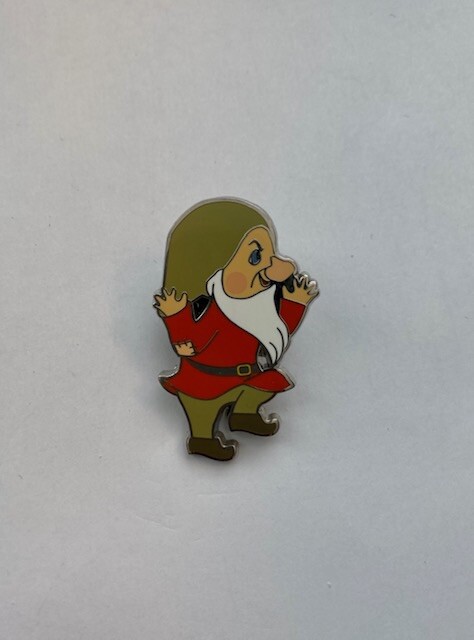 HKDL Hidden Mickey Games Snow White Seven Dwarfs Grumpy Disney Pin (B0)
