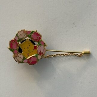 JDS Japan Disney Store Winnie the Pooh Flower Wreath Stick Pin Tulip Dangle D1