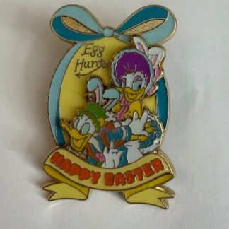 Japan - Donald and Daisy Duck - Egg Hunt - Easter Wonderland 2012 Disney Pin E1