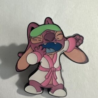 Loungefly - Angel - Wearing a Robe - Bedtime Set - Mystery Disney Oin A6