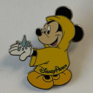 Mickey in a Yellow Rain Poncho - Disney Parks - Raincoat 2024 Disney Pin H9