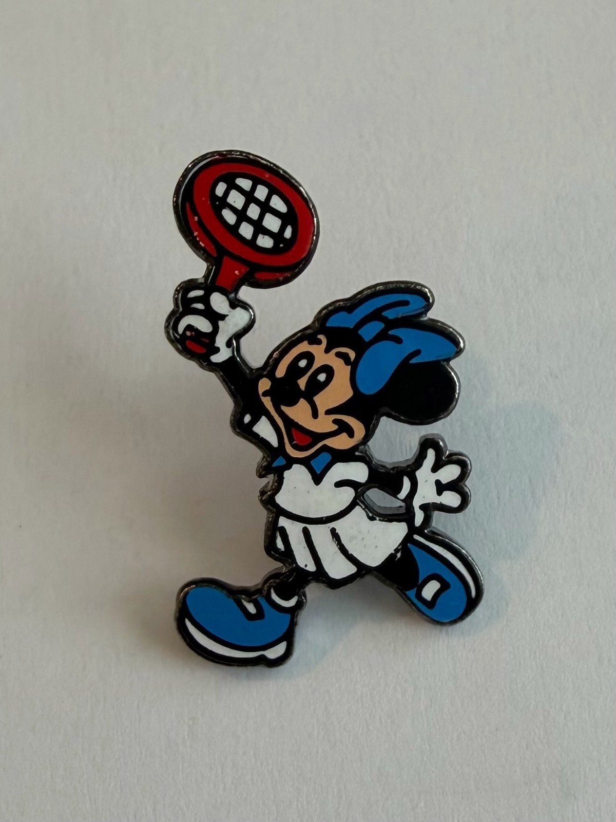 Minnie Playing Tennis Blue Shoes Blue Bow Running Disney Pin H6