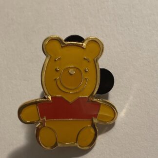 RunA Winnie The Pooh Japan Rare Pooh Disney Pin (B0)